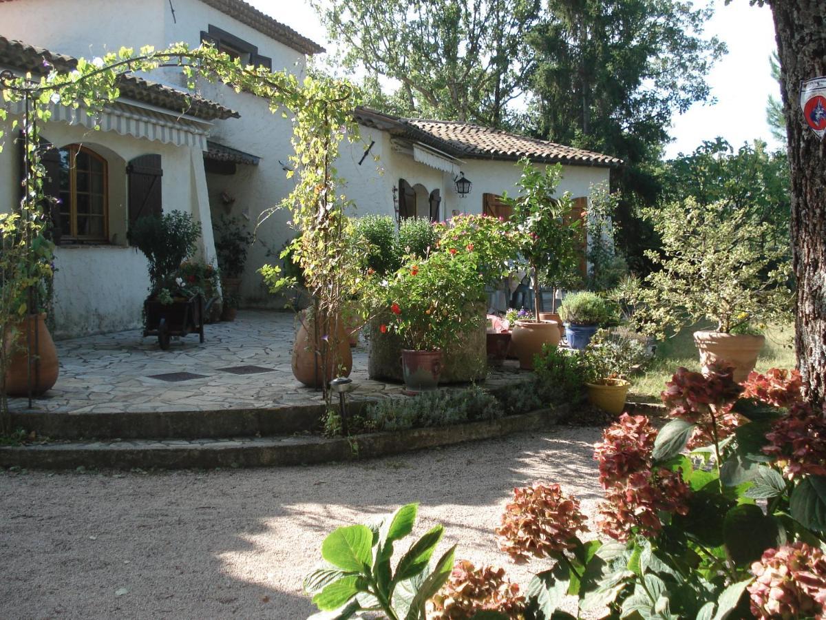 Laserregnol Saint-Cézaire-sur-Siagne Exteriör bild